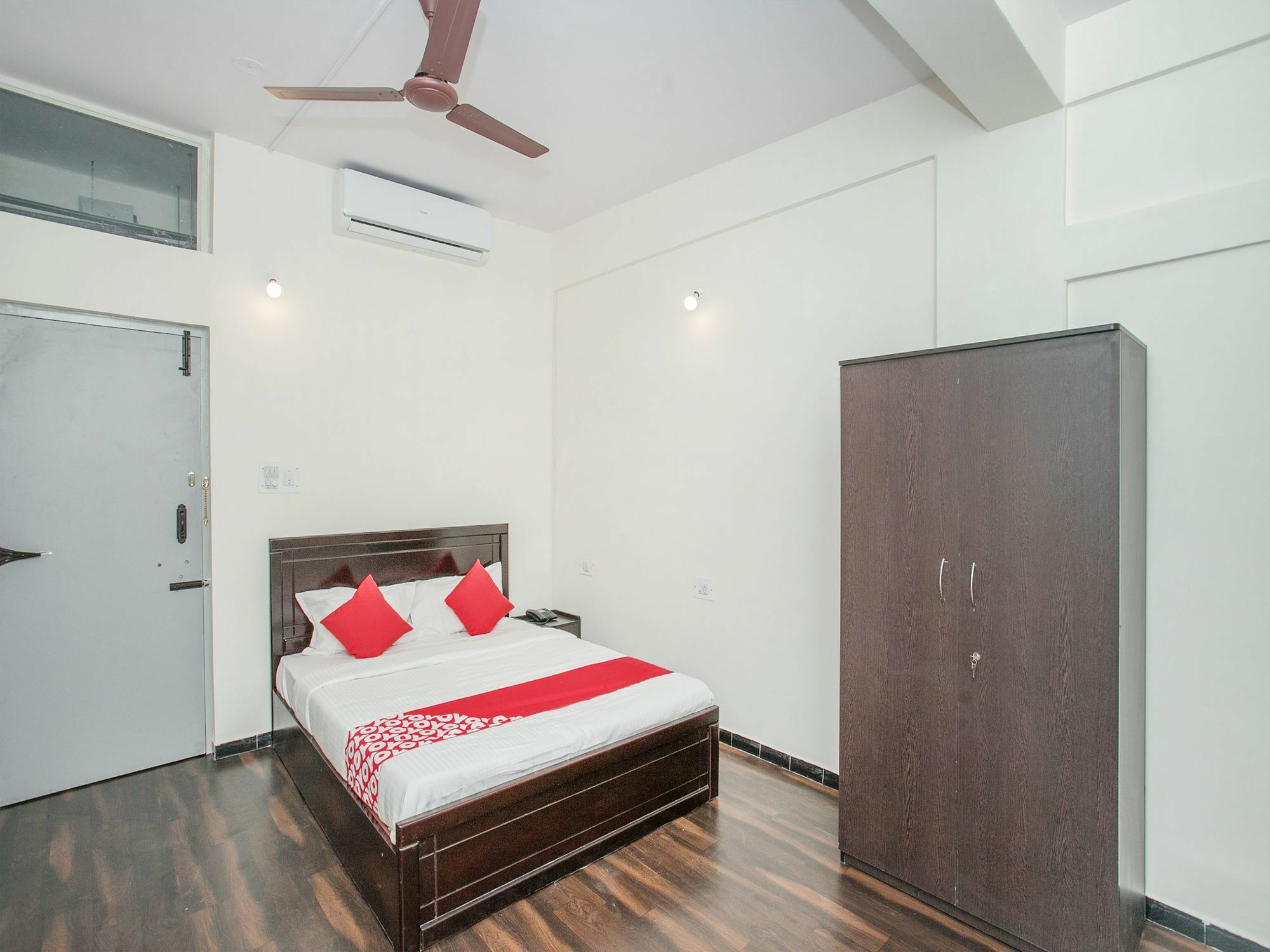Oyo 14430 Sunshine Grand Hotel Bangalore Ngoại thất bức ảnh