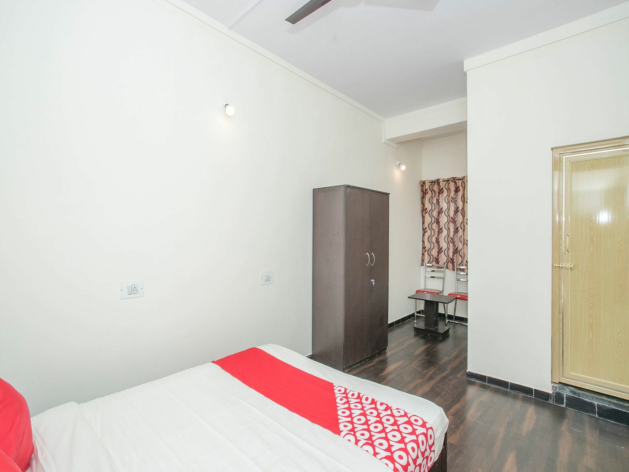Oyo 14430 Sunshine Grand Hotel Bangalore Ngoại thất bức ảnh