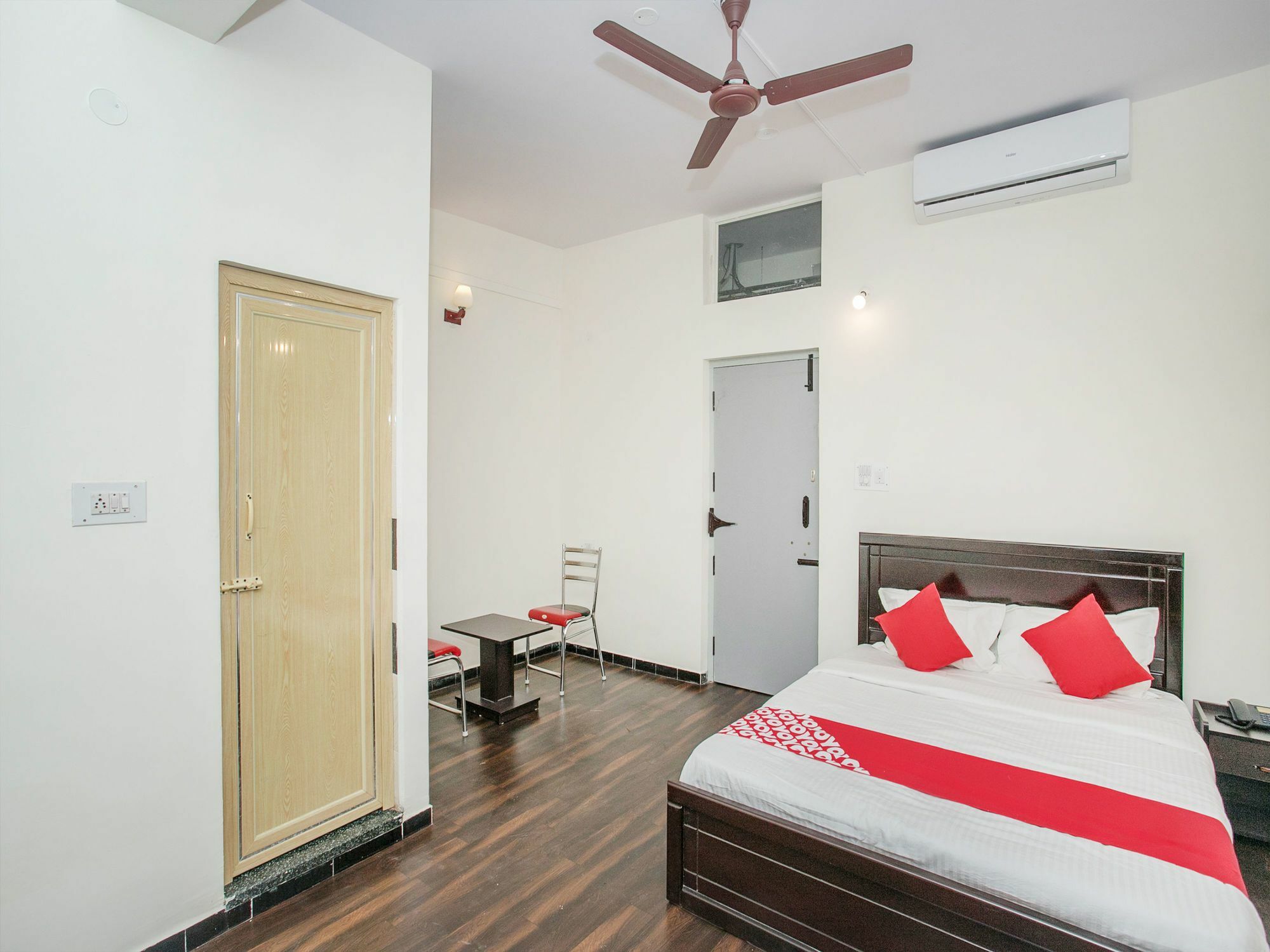 Oyo 14430 Sunshine Grand Hotel Bangalore Ngoại thất bức ảnh